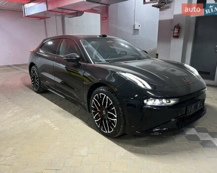 Чорний Zeekr 001, об'ємом двигуна 0 л та пробігом 11 тис. км за 47000 $, фото 11 на Automoto.ua