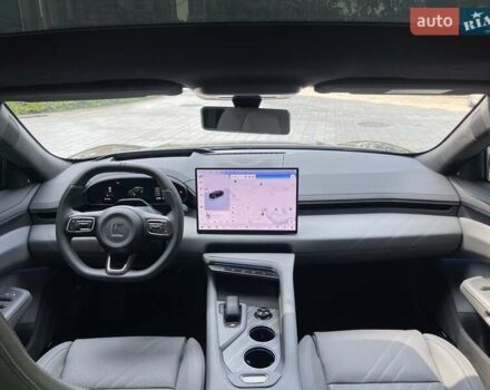Черный Zeekr 001, объемом двигателя 0 л и пробегом 18 тыс. км за 37800 $, фото 4 на Automoto.ua
