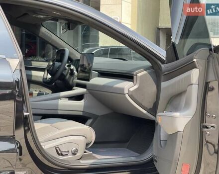 Черный Zeekr 001, объемом двигателя 0 л и пробегом 13 тыс. км за 39600 $, фото 4 на Automoto.ua