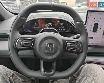 Черный Zeekr 001, объемом двигателя 0 л и пробегом 1 тыс. км за 50500 $, фото 20 на Automoto.ua