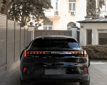 Черный Zeekr 001, объемом двигателя 0 л и пробегом 1 тыс. км за 51999 $, фото 3 на Automoto.ua