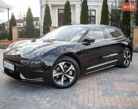 Zeekr 001 2023 у Бару на Automoto.ua Чорний Zeekr 001, об'ємом двигуна 0 л та пробігом 43 тис. км за 33900 $, фото 1 на Automoto.ua