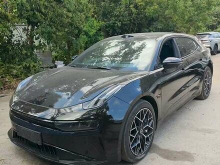 Черный Zeekr 001, объемом двигателя 0 л и пробегом 38 тыс. км за 36900 $, фото 1 на Automoto.ua