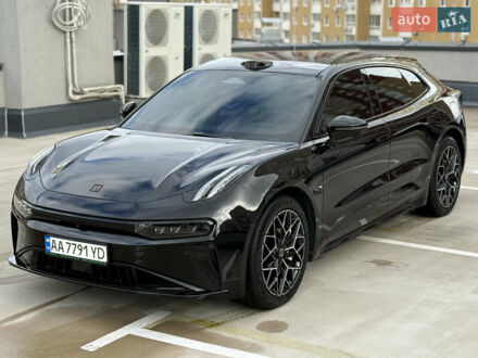 Черный Zeekr 001, объемом двигателя 0 л и пробегом 11 тыс. км за 37999 $, фото 1 на Automoto.ua