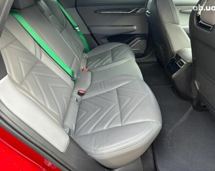 Красный Zeekr 001, объемом двигателя 0 л и пробегом 61 тыс. км за 38980 $, фото 18 на Automoto.ua