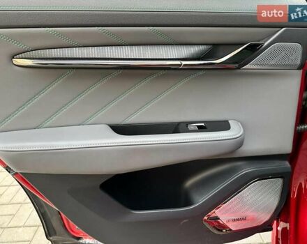 Червоний Zeekr 001, об'ємом двигуна 0 л та пробігом 61 тис. км за 38980 $, фото 15 на Automoto.ua