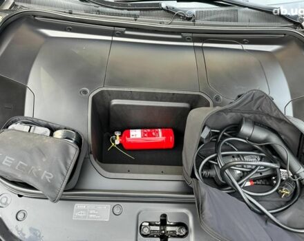 Красный Zeekr 001, объемом двигателя 0 л и пробегом 61 тыс. км за 38980 $, фото 32 на Automoto.ua