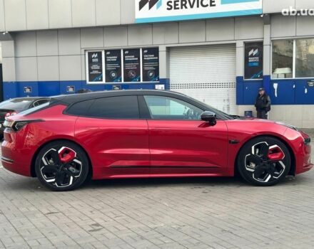 Красный Zeekr 001, объемом двигателя 0 л и пробегом 61 тыс. км за 38980 $, фото 5 на Automoto.ua