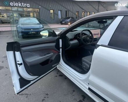 Zeekr 001, объемом двигателя 4.25 л и пробегом 1 тыс. км за 48500 $, фото 15 на Automoto.ua
