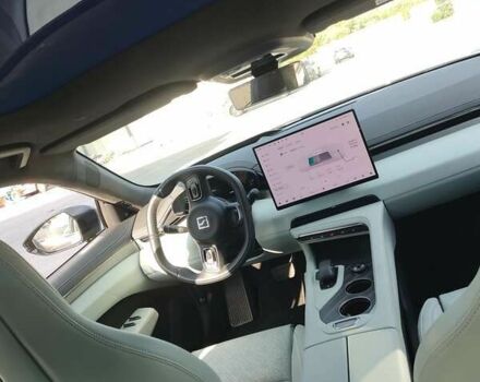 Zeekr 001, объемом двигателя 0 л и пробегом 8 тыс. км за 34480 $, фото 7 на Automoto.ua