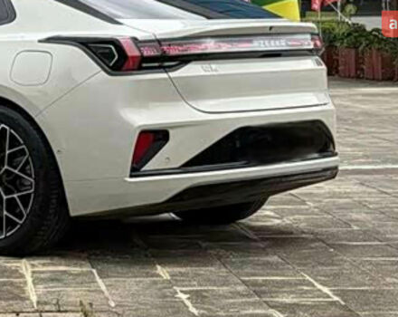 Zeekr 001, объемом двигателя 0 л и пробегом 0 тыс. км за 42900 $, фото 18 на Automoto.ua