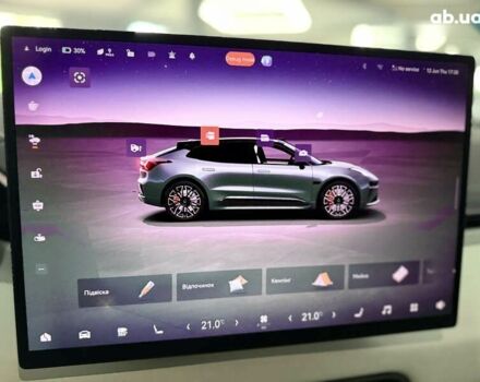 Zeekr 001, объемом двигателя 0 л и пробегом 12 тыс. км за 42900 $, фото 9 на Automoto.ua