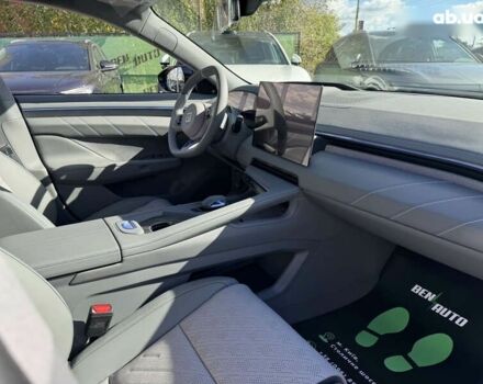 Zeekr 001 2025 у Києві на Automoto.ua Zeekr 001, об'ємом двигуна 0 л та пробігом 1 тис. км за 46900 $, фото 22 на Automoto.ua