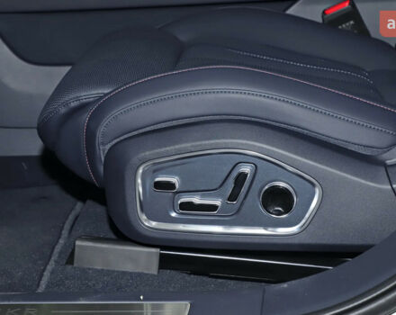 Zeekr 001, об'ємом двигуна 0 л та пробігом 0 тис. км за 51700 $, фото 13 на Automoto.ua