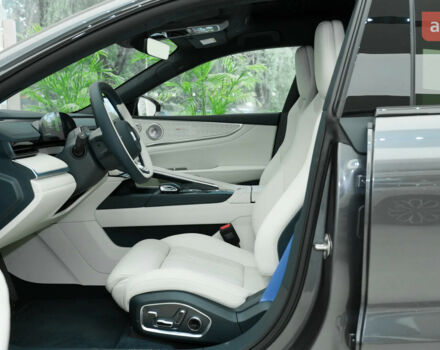 Zeekr 001, объемом двигателя 0 л и пробегом 0 тыс. км за 56400 $, фото 13 на Automoto.ua