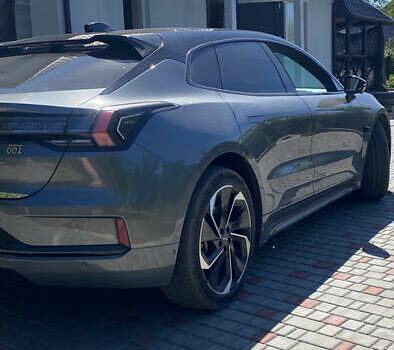 Серый Zeekr 001, объемом двигателя 0 л и пробегом 54 тыс. км за 33333 $, фото 5 на Automoto.ua