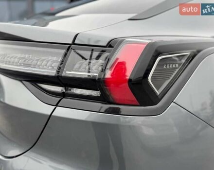 Серый Zeekr 001, объемом двигателя 0 л и пробегом 39 тыс. км за 38500 $, фото 13 на Automoto.ua