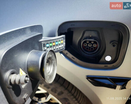 Серый Zeekr 001, объемом двигателя 0 л и пробегом 15 тыс. км за 39000 $, фото 18 на Automoto.ua