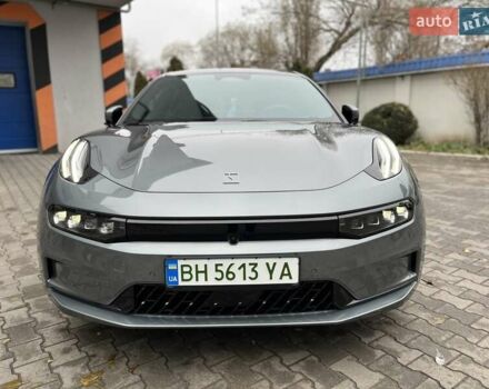 Серый Zeekr 001, объемом двигателя 0 л и пробегом 10 тыс. км за 52100 $, фото 10 на Automoto.ua