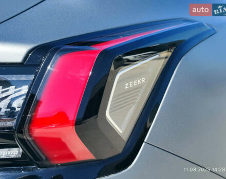 Серый Zeekr 001, объемом двигателя 0 л и пробегом 15 тыс. км за 39000 $, фото 14 на Automoto.ua