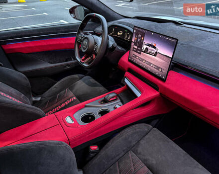 Сірий Zeekr 001, об'ємом двигуна 0 л та пробігом 2 тис. км за 79880 $, фото 23 на Automoto.ua