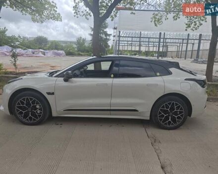 Zeekr 001 2024 в Днепре (Днепропетровске) на Automoto.ua Серый Zeekr 001, объемом двигателя 0 л и пробегом 11 тыс. км за 39900 $, фото 6 на Automoto.ua