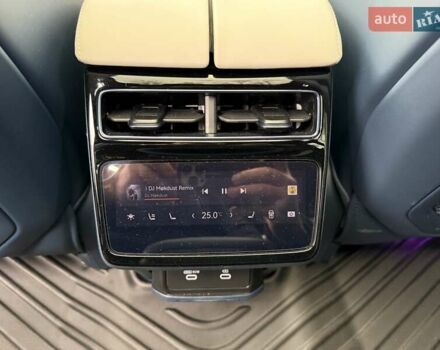 Серый Zeekr 001, объемом двигателя 0 л и пробегом 10 тыс. км за 46500 $, фото 71 на Automoto.ua