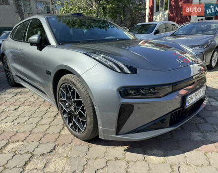 Серый Zeekr 001, объемом двигателя 0 л и пробегом 10 тыс. км за 45000 $, фото 1 на Automoto.ua