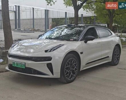 Zeekr 001 2024 в Днепре (Днепропетровске) на Automoto.ua Серый Zeekr 001, объемом двигателя 0 л и пробегом 11 тыс. км за 39900 $, фото 3 на Automoto.ua
