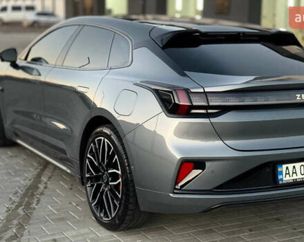 Серый Zeekr 001, объемом двигателя 0 л и пробегом 16 тыс. км за 48500 $, фото 4 на Automoto.ua