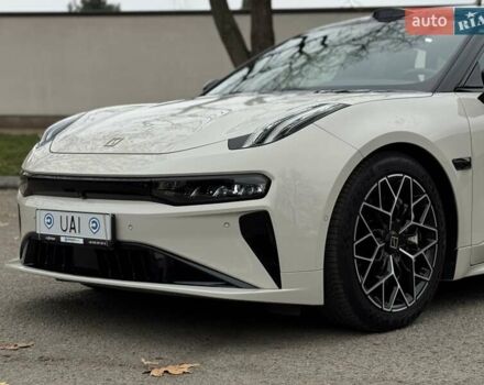 Сірий Zeekr 001, об'ємом двигуна 0 л та пробігом 11 тис. км за 42900 $, фото 2 на Automoto.ua