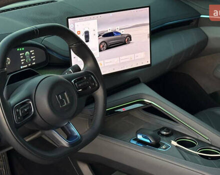Серый Zeekr 001, объемом двигателя 0 л и пробегом 16 тыс. км за 48500 $, фото 7 на Automoto.ua
