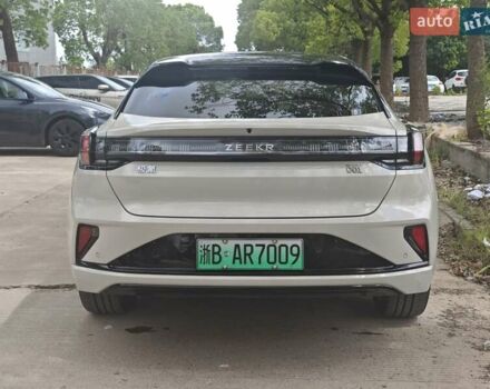 Zeekr 001 2024 в Днепре (Днепропетровске) на Automoto.ua Серый Zeekr 001, объемом двигателя 0 л и пробегом 11 тыс. км за 39900 $, фото 2 на Automoto.ua