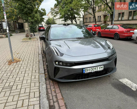 Серый Zeekr 001, объемом двигателя 0 л и пробегом 12 тыс. км за 46999 $, фото 2 на Automoto.ua