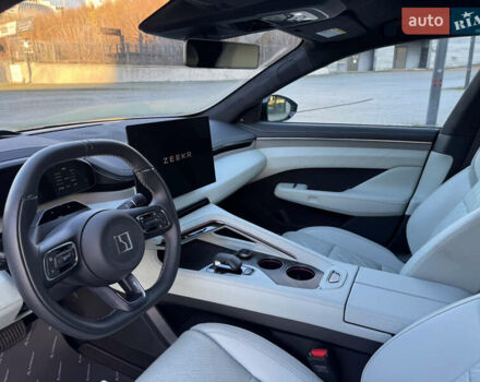 Сірий Zeekr 001, об'ємом двигуна 0 л та пробігом 7 тис. км за 46900 $, фото 11 на Automoto.ua