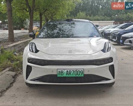 Zeekr 001 2024 в Днепре (Днепропетровске) на Automoto.ua Серый Zeekr 001, объемом двигателя 0 л и пробегом 11 тыс. км за 39900 $, фото 4 на Automoto.ua