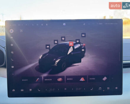 Сірий Zeekr 001, об'ємом двигуна 0 л та пробігом 7 тис. км за 46900 $, фото 21 на Automoto.ua