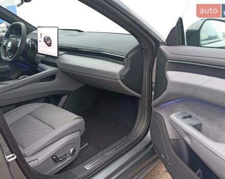 Серый Zeekr 001, объемом двигателя 0 л и пробегом 1 тыс. км за 47500 $, фото 18 на Automoto.ua