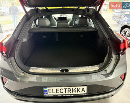 Zeekr 001 2025 в Полтаве на Automoto.ua Серый Zeekr 001, объемом двигателя 0 л и пробегом 1 тыс. км за 45000 $, фото 7 на Automoto.ua