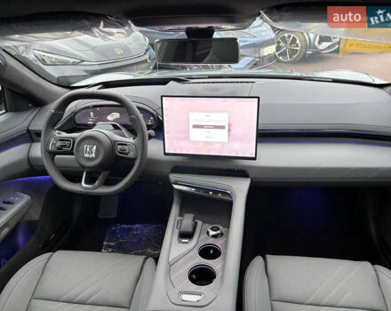 Серый Zeekr 001, объемом двигателя 0 л и пробегом 1 тыс. км за 46500 $, фото 31 на Automoto.ua