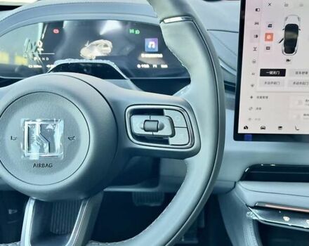 Серый Zeekr 001, объемом двигателя 0 л и пробегом 1 тыс. км за 51999 $, фото 40 на Automoto.ua