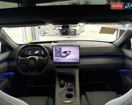 Zeekr 001 2025 в Полтаве на Automoto.ua Серый Zeekr 001, объемом двигателя 0 л и пробегом 1 тыс. км за 45000 $, фото 8 на Automoto.ua