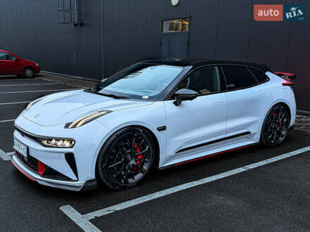 Серый Zeekr 001, объемом двигателя 0 л и пробегом 2 тыс. км за 79880 $, фото 1 на Automoto.ua