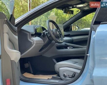 Синий Zeekr 001, объемом двигателя 0 л и пробегом 12 тыс. км за 43700 $, фото 3 на Automoto.ua