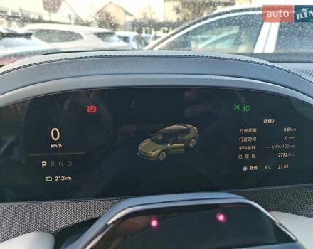Синій Zeekr 001, об'ємом двигуна 0 л та пробігом 12 тис. км за 38700 $, фото 10 на Automoto.ua