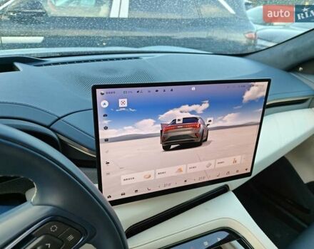 Синій Zeekr 001, об'ємом двигуна 0 л та пробігом 12 тис. км за 38700 $, фото 11 на Automoto.ua