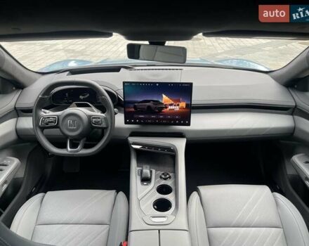 Синий Zeekr 001, объемом двигателя 0 л и пробегом 14 тыс. км за 42900 $, фото 6 на Automoto.ua