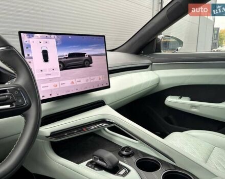 Зелений Zeekr 001, об'ємом двигуна 0 л та пробігом 11 тис. км за 37400 $, фото 16 на Automoto.ua