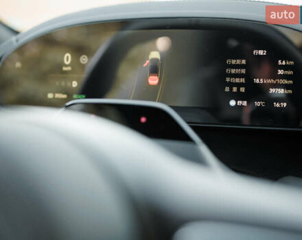 Зелений Zeekr 001, об'ємом двигуна 0 л та пробігом 39 тис. км за 37800 $, фото 16 на Automoto.ua