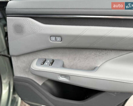 Зеленый Zeekr 001, объемом двигателя 0 л и пробегом 15 тыс. км за 40999 $, фото 12 на Automoto.ua